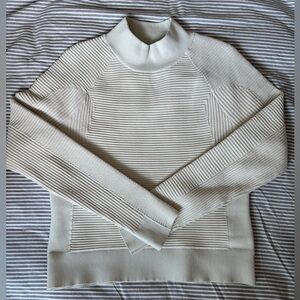 Lululemon Cream Ribbed Women's Cozy Cropped Sweater Pull over- size Large